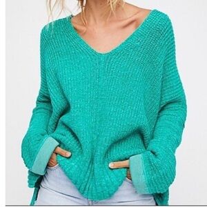 Free People oversized green knit v-neck sweater size XS/S